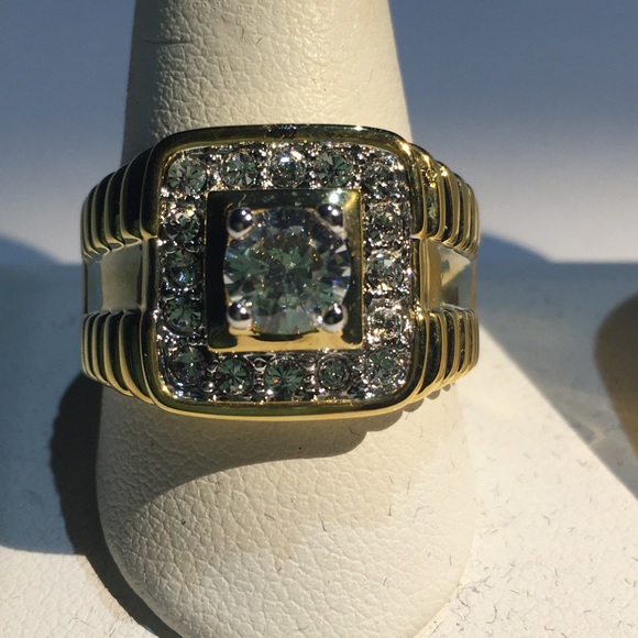 Bianco Men's Gold Zirconia Ring - Picture 6 of 8